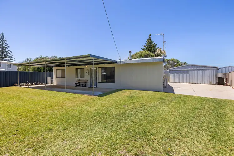 4 Jones Place, Lancelin WA 6044