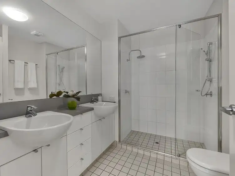 Sixth view of Homely apartment listing, 47/53 Commercial Road, Teneriffe QLD 4005