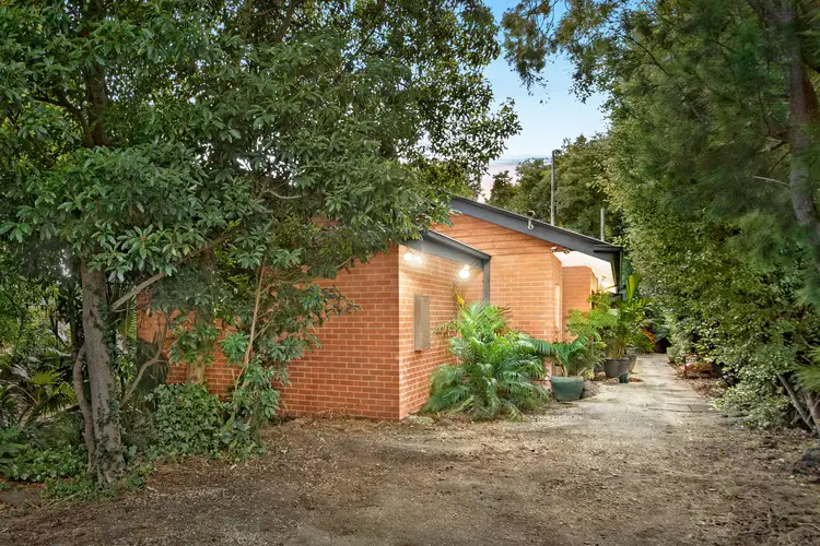 37 Foster Crescent, Knoxfield VIC 3180