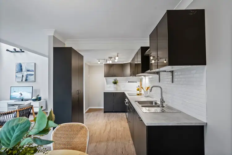 Sixth view of Homely townhouse listing, 5/118 Chester Road, Annerley QLD 4103