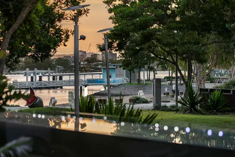 1107/118 Parkside Circuit, Hamilton QLD 4007