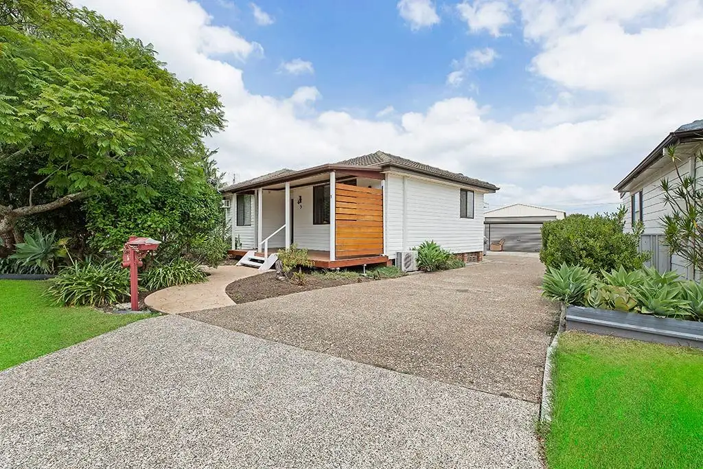 Main view of Homely house listing, 5 David Place, Edgeworth NSW 2285