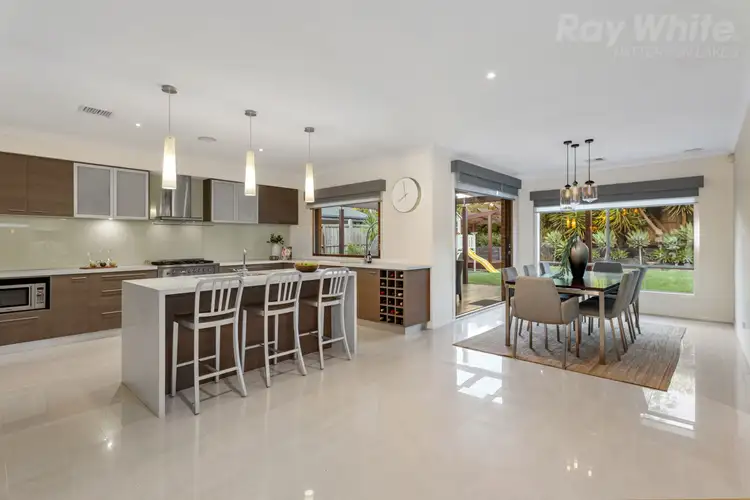 Sixth view of Homely house listing, 31 Macquarie Circle, Waterways VIC 3195