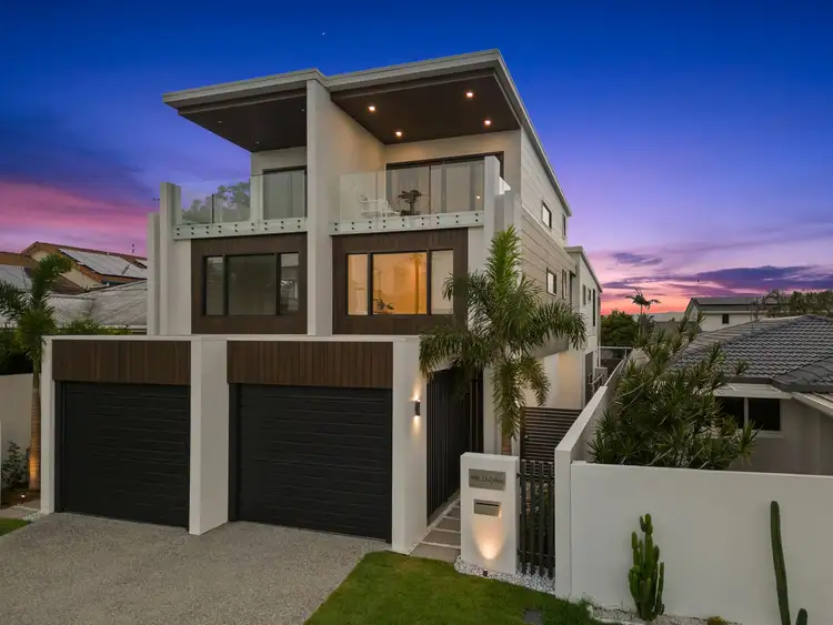 98B Dolphin Avenue, Mermaid Beach QLD 4218