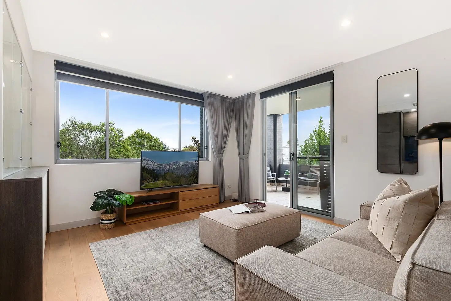 Main view of Homely unit listing, 8/15 Kooringa Road, Chatswood NSW 2067