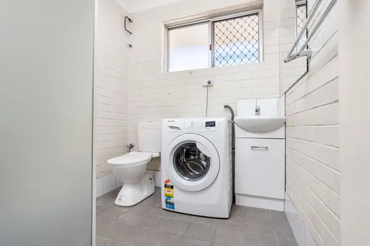 Sixth view of Homely unit listing, 2/13 Francis Street, Geraldton WA 6530