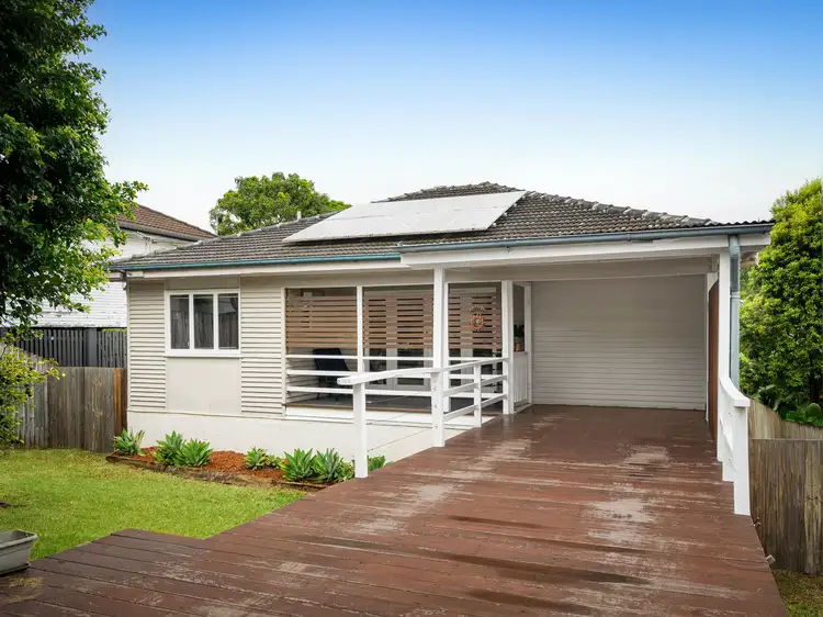 83 Holland Road, Holland Park QLD 4121