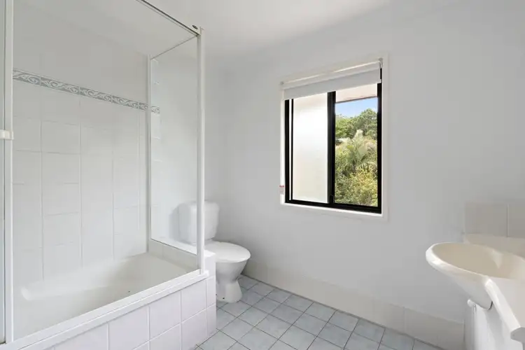 Sixth view of Homely house listing, 1/4-6 Karri Court, Burleigh Heads QLD 4220