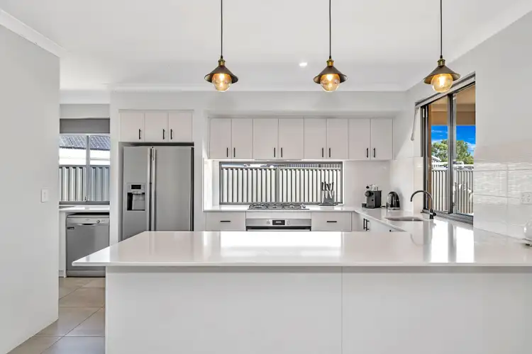20 Hampstead Parade, Ravenswood WA 6208