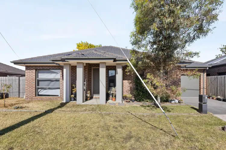 Main view of Homely unit listing, 2a Warren Court, Altona Meadows VIC 3028