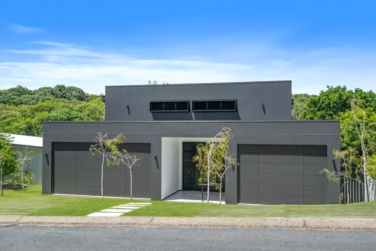 24 George Nothling Drive, Point Lookout QLD 4183