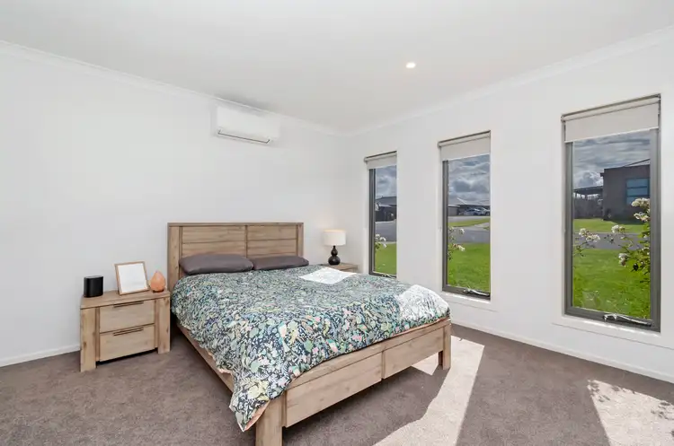 Sixth view of Homely house listing, 8 Singleton Court, Warrnambool VIC 3280