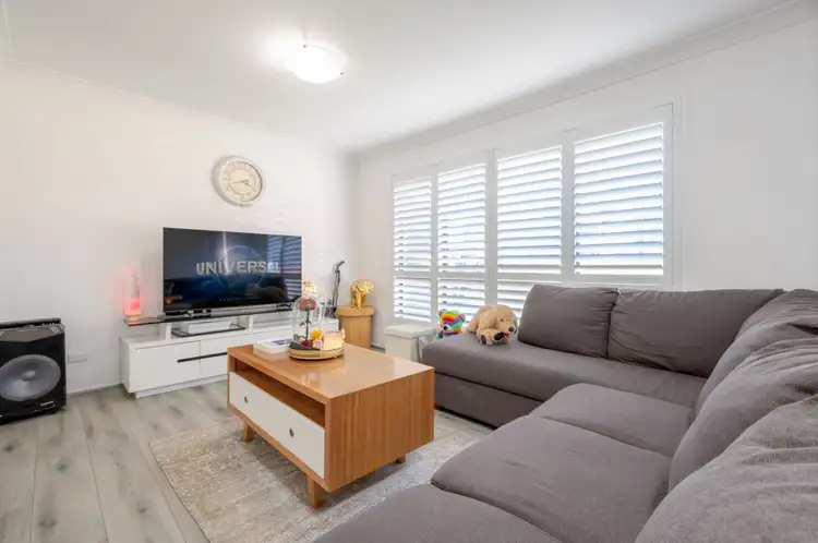 Fourth view of Homely villa listing, 6/10 Fairweather Place, Eagle Vale NSW 2558