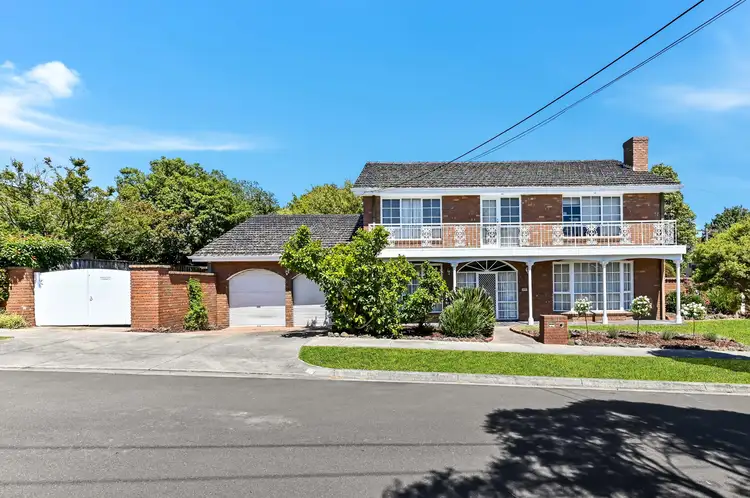 1 Baxter Court, Mount Waverley VIC 3149