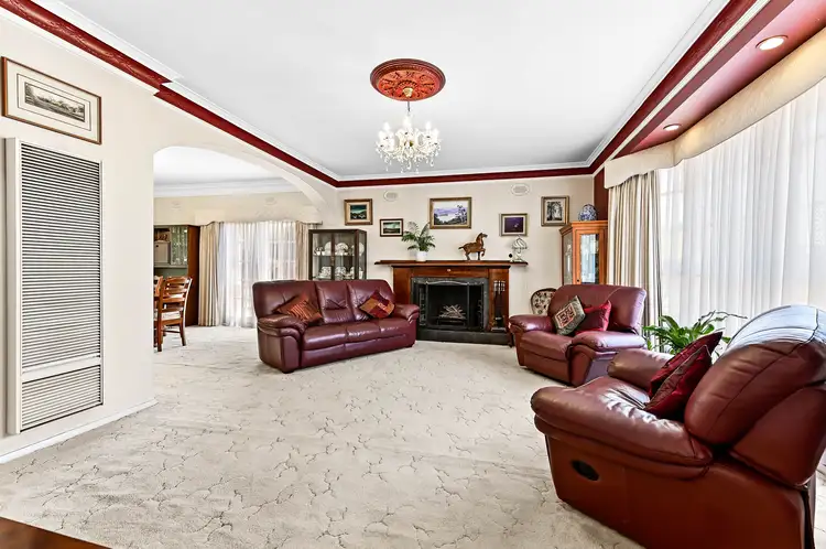 Second view of Homely house listing, 1 Baxter Court, Mount Waverley VIC 3149