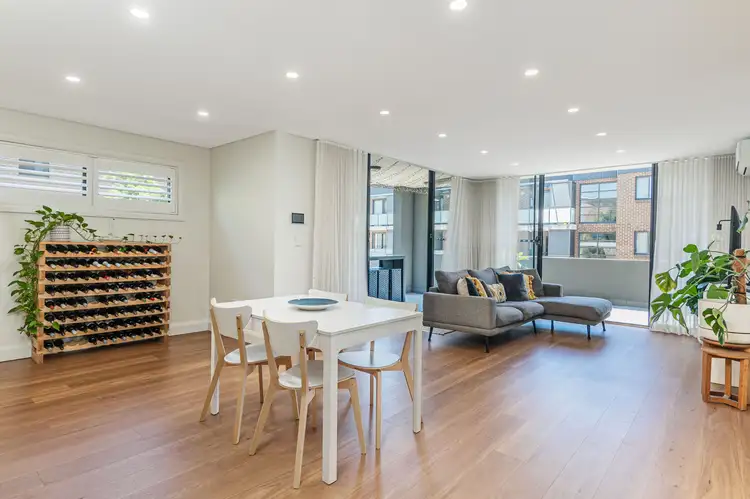 Main view of Homely unit listing, 2/13-15 Howard Avenue, Northmead NSW 2152