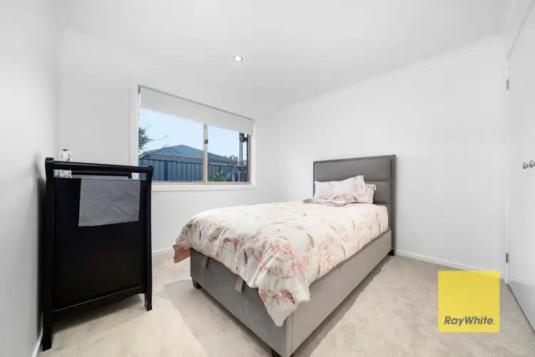 Sixth view of Homely house listing, 10 Ramona Court, Tarneit VIC 3029