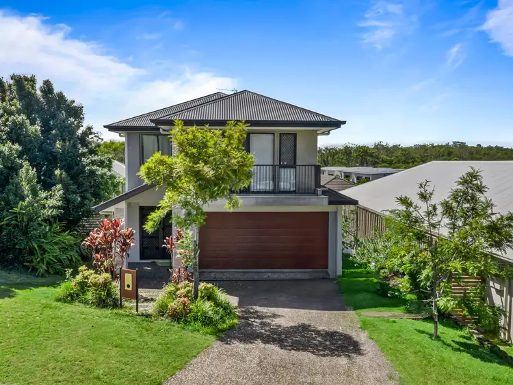 8 Apple Berry Avenue