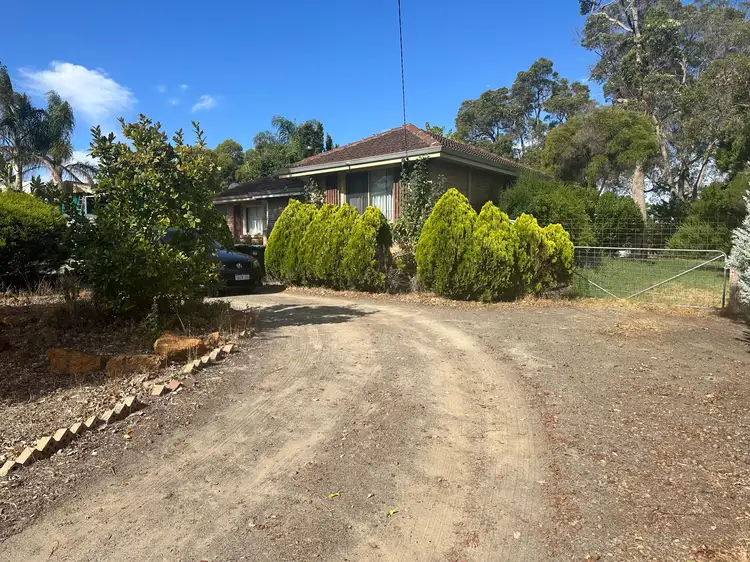 54 Deane Street, Mount Barker WA 6324