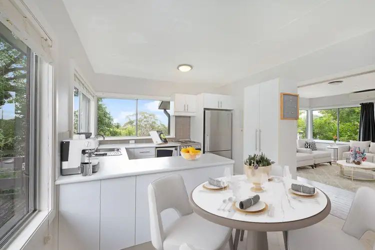 2 Jonathon Place