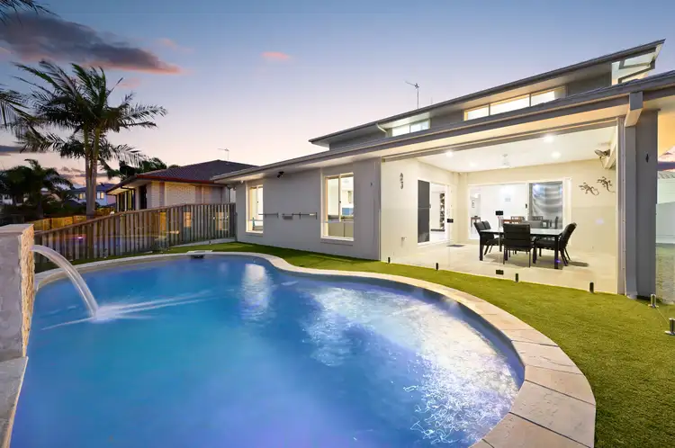 13 Wunburra Circle, Pacific Pines QLD 4211
