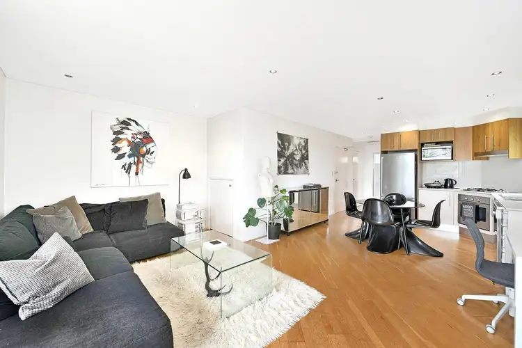 1-7 Macaulay Road