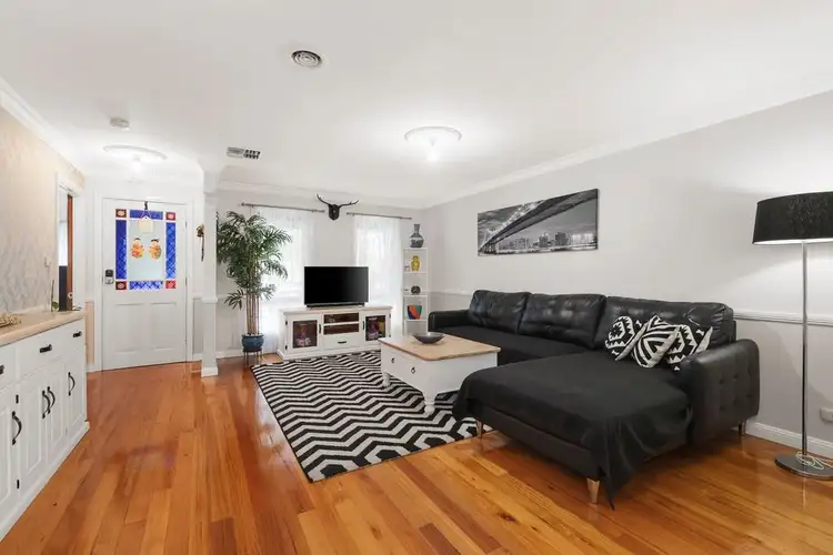 Fifth view of Homely house listing, 10 Addison Way, Roxburgh Park VIC 3064