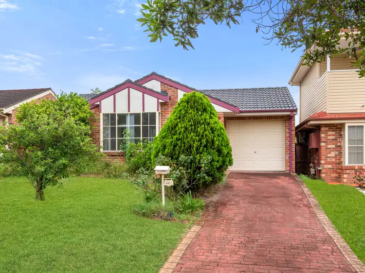 44 Hyacinth Avenue, Macquarie Fields NSW 2564