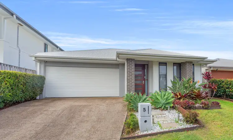 5 Moss Street, Helensvale QLD 4212