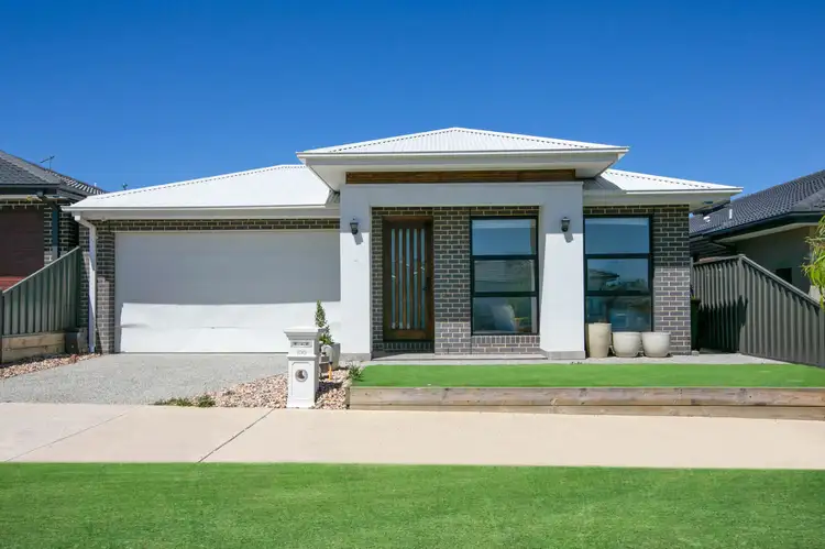 100 Fortress Road, Doreen VIC 3754