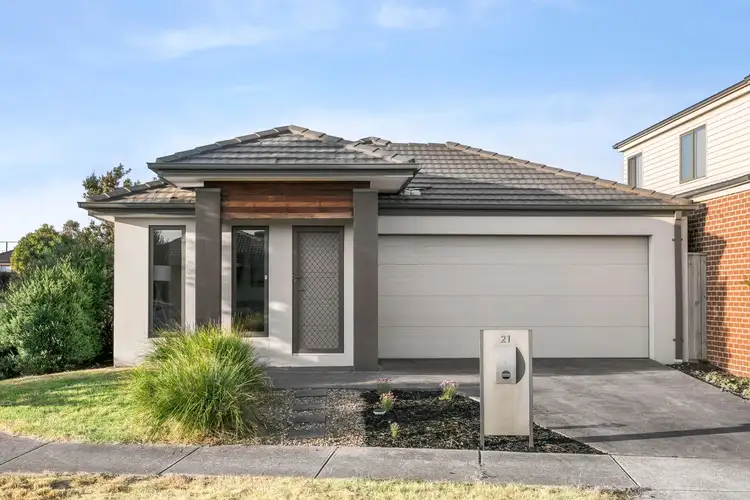 21 Lucy Crescent, Greenvale VIC 3059