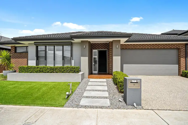 8 Mandurah Crescent, Harkness VIC 3337