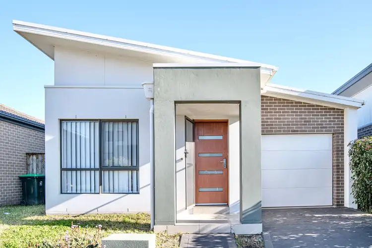 12 Kingsdale Avenue, Catherine Field NSW 2557