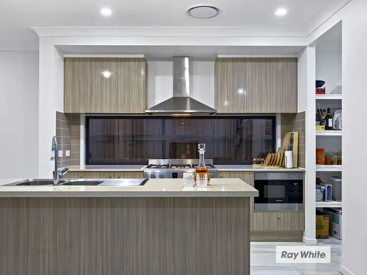 Fifth view of Homely house listing, 75 Hilltop Circuit, Pallara QLD 4110