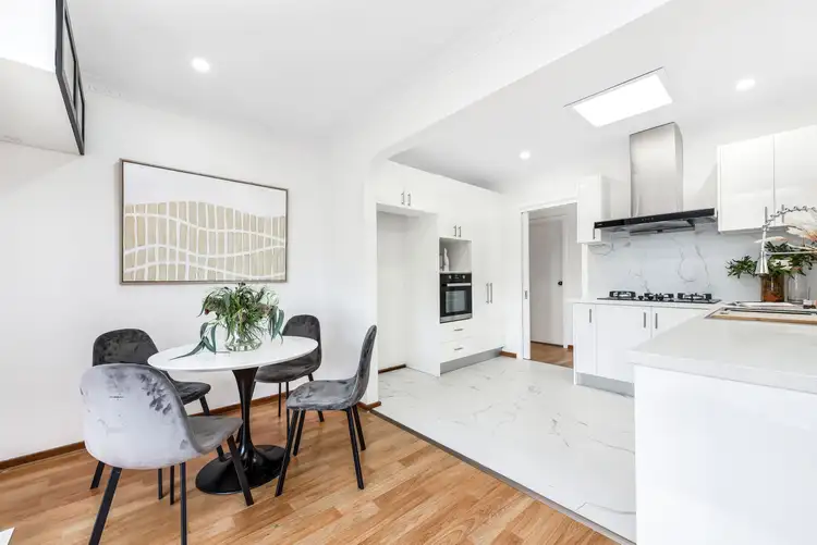 Fifth view of Homely house listing, 2/8 Glenview Road, Doncaster East VIC 3109