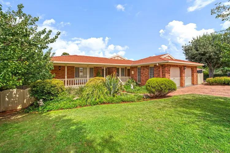 6 Hazlitt Glade, Gordon ACT 2906