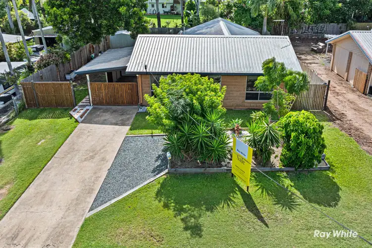 Second view of Homely house listing, 15 Joyce Avenue, Lammermoor QLD 4703