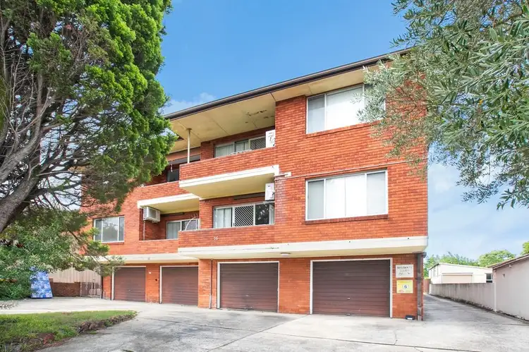 2/76 Rossmore Avenue, Punchbowl NSW 2196