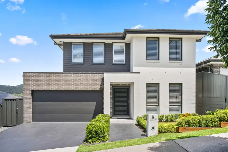 5 Brotheridge Avenue, Calderwood NSW 2527
