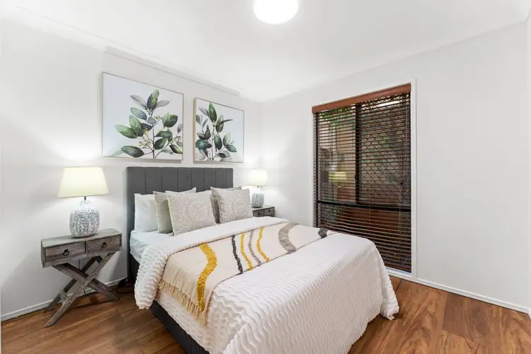 Fifth view of Homely house listing, 4 Dorval Close, Mansfield QLD 4122