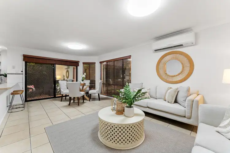 Sixth view of Homely house listing, 4 Dorval Close, Mansfield QLD 4122