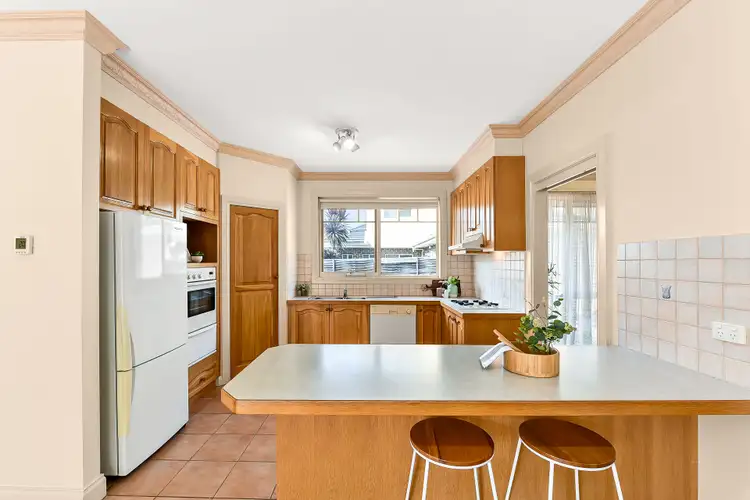 Fifth view of Homely unit listing, 1/8 Lee Avenue, Mount Waverley VIC 3149