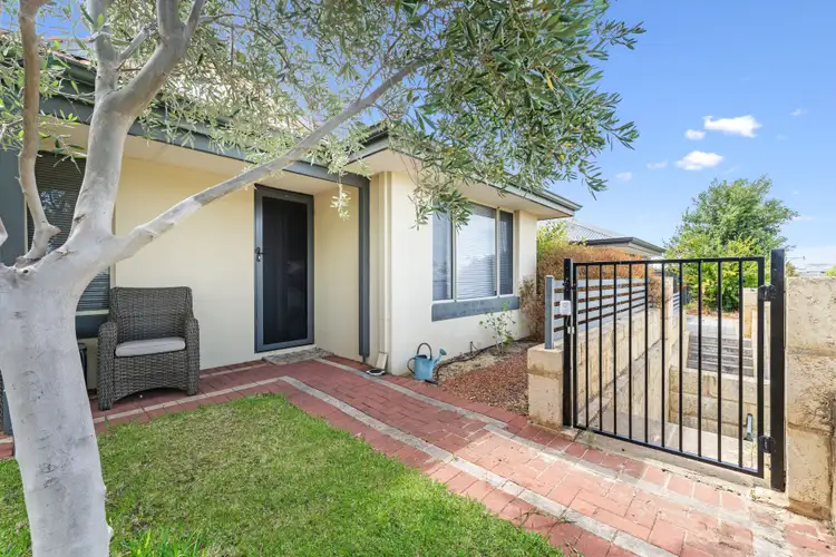 Second view of Homely house listing, 15 Cubana Rise, Baldivis WA 6171