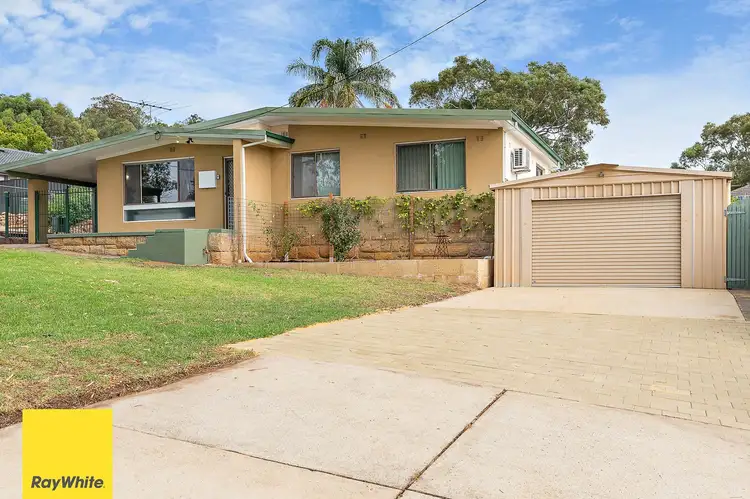 16 Travers Gardens, Kelmscott WA 6111