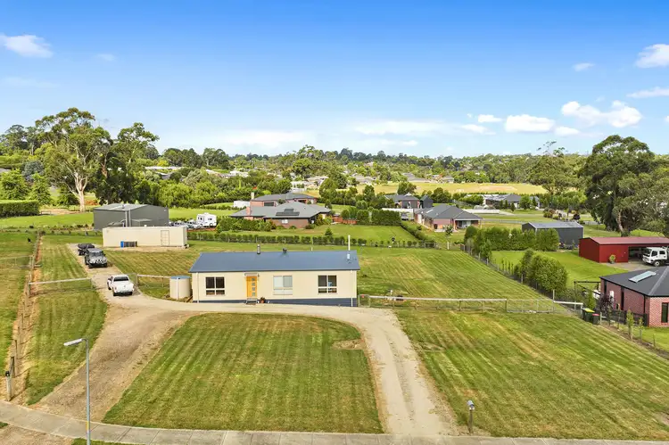 Second view of Homely house listing, 10 Amelia Court, Drouin VIC 3818