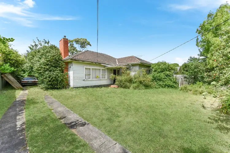 10 Swayfield Road, Mount Waverley VIC 3149