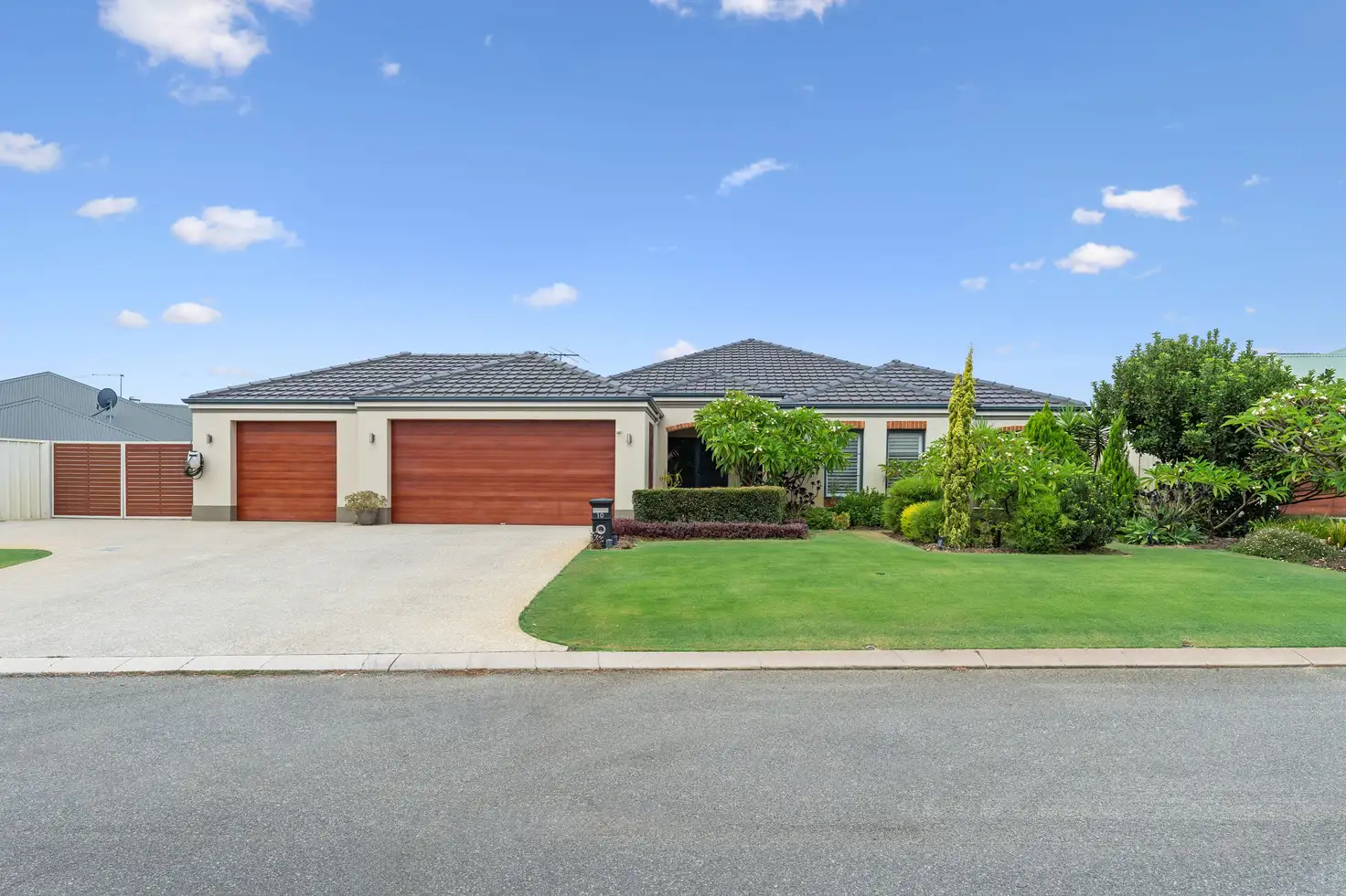Main view of Homely house listing, 10 Nunweek Turn, Baldivis WA 6171