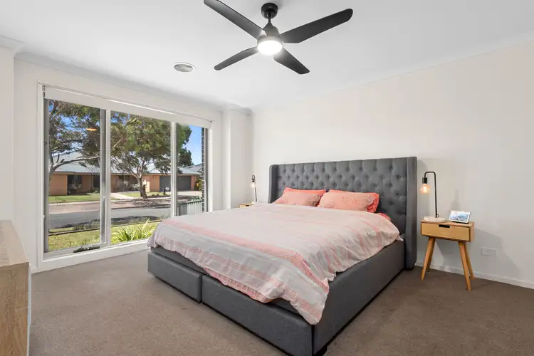 Second view of Homely house listing, 33 Mathieson Place, Lara VIC 3212