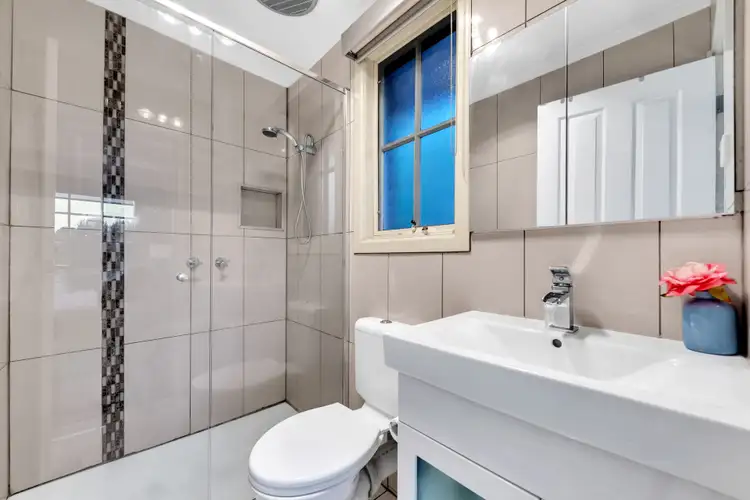 Fifth view of Homely house listing, 2 Rokeby Crescent, Craigieburn VIC 3064