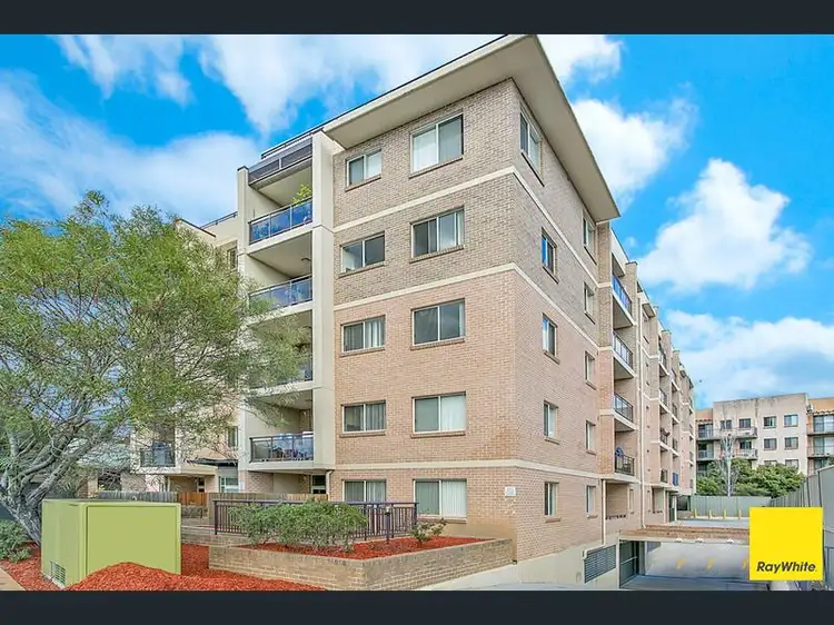 27/2 Fifth Avenue, Blacktown NSW 2148